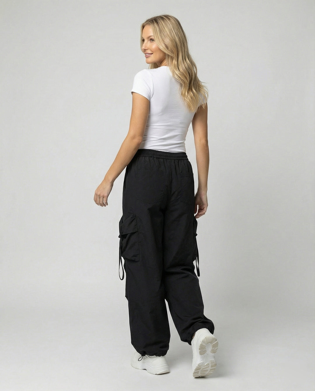 Damen lässige Utility-Palazzohose mit hohem Komfortbund, aufgesetzten Mehrfachtaschen und abgesteppten Kniefalten EB