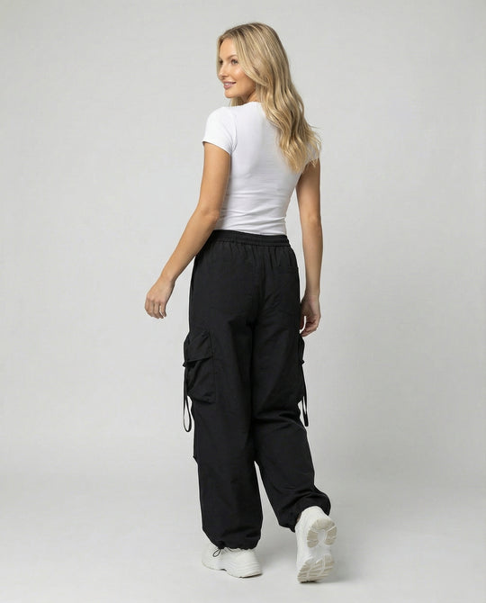 Damen lässige Utility-Palazzohose mit hohem Komfortbund, aufgesetzten Mehrfachtaschen und abgesteppten Kniefalten EB