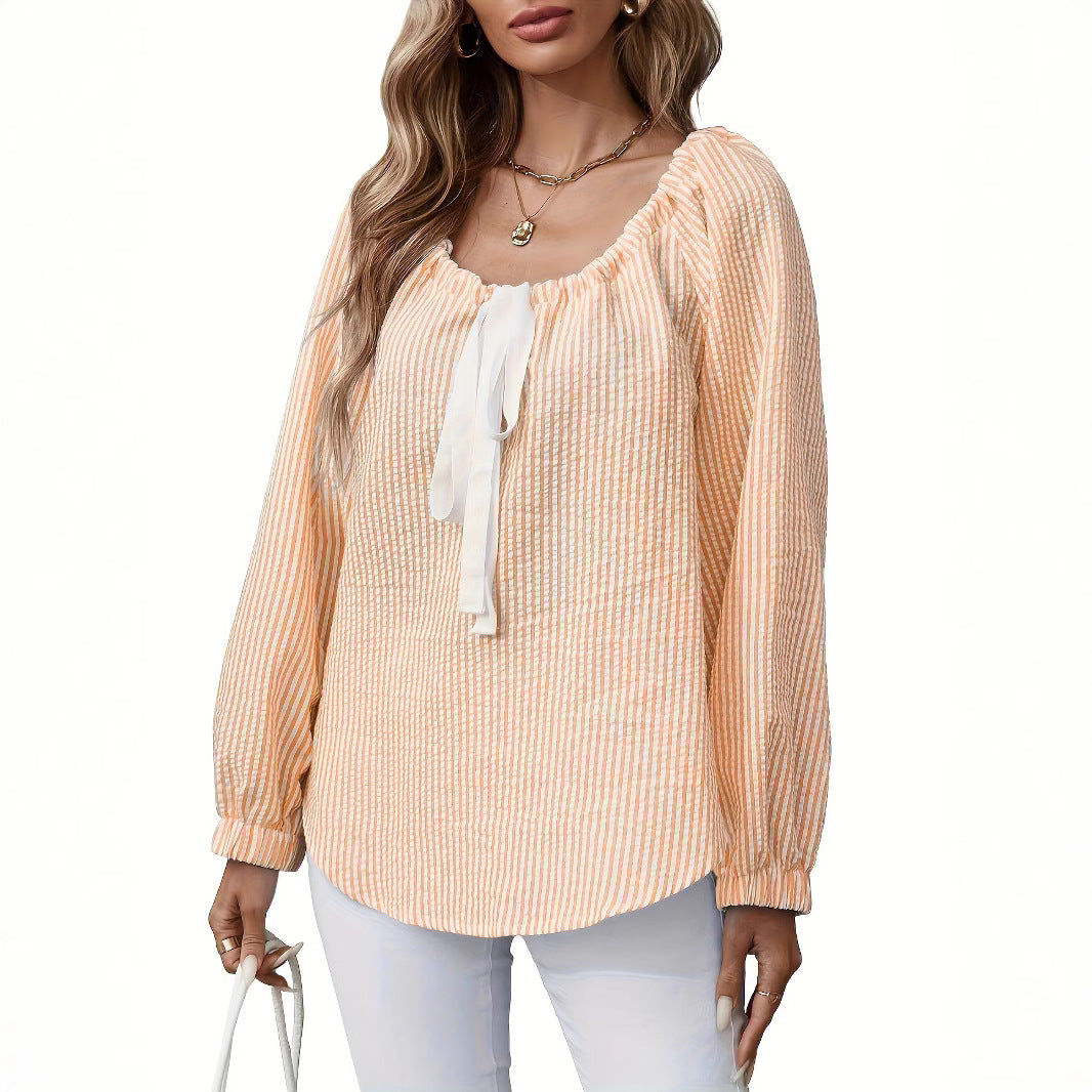 Damen Bluse mit schmeichelndem Rundhalsausschnitt und eleganten Rüschendetails EB