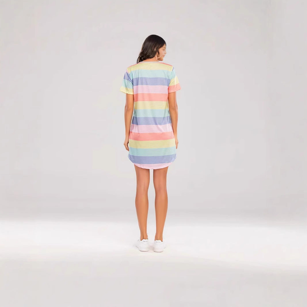 Damen Kurzarm Kleid mit auffälligem Streifenmuster und bequemem Schnitt EB