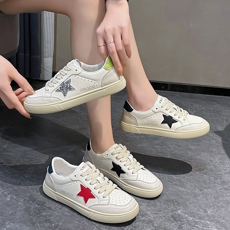 Damen Urban Casual Sneakers mit kontrastierendem Sternen-Design EB