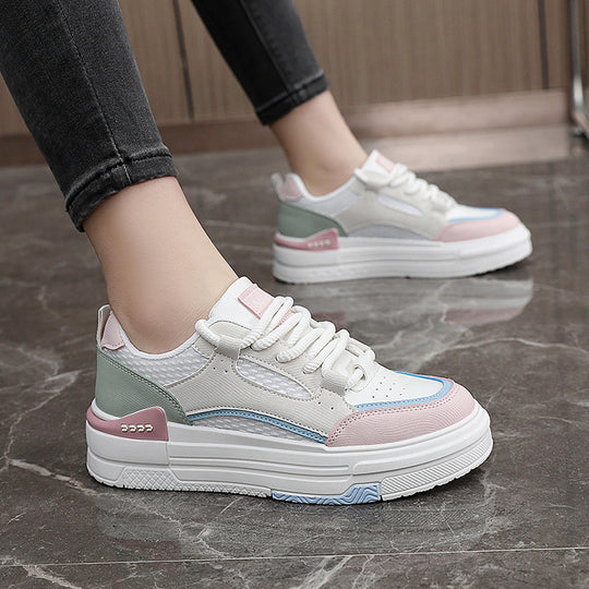 Damen sportliche Sneaker mit modischen Akzenten und dämpfendem Sohlenprofil EB