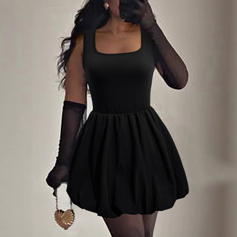 Damen ausgestelltes Cocktailkleid mit modernem quadratischen Ausschnitt und fließendem Rock EB