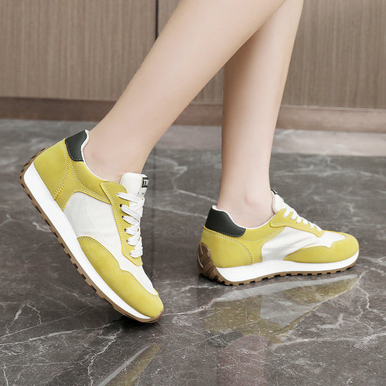 Damen Sportliche Sneakers mit atmungsaktiver Obermaterialstruktur und dämpfender Sohle EB