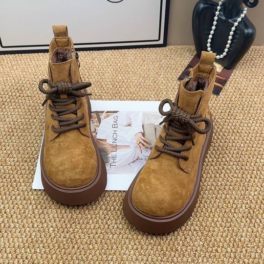Damen Modische Stiefel mit robustem Profil und praktischer Reißverschlussöffnung EB