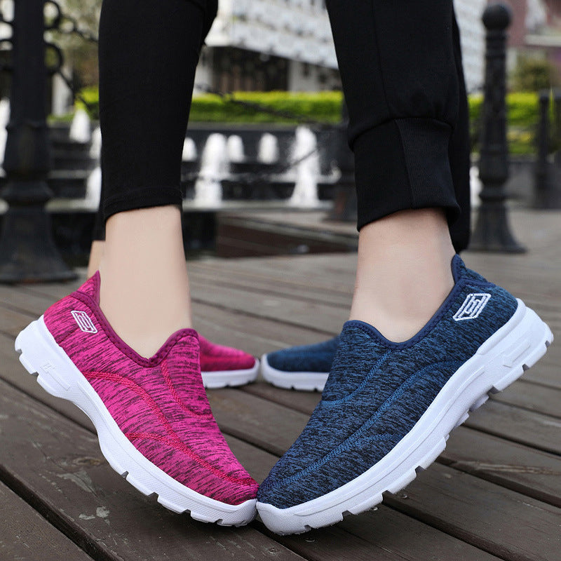 Damen nan leichter Slip-On Strick-Sneaker mit elastischem Einstieg, dämpfender Komfortzwischensohle und rutschfester Profilsohle EB