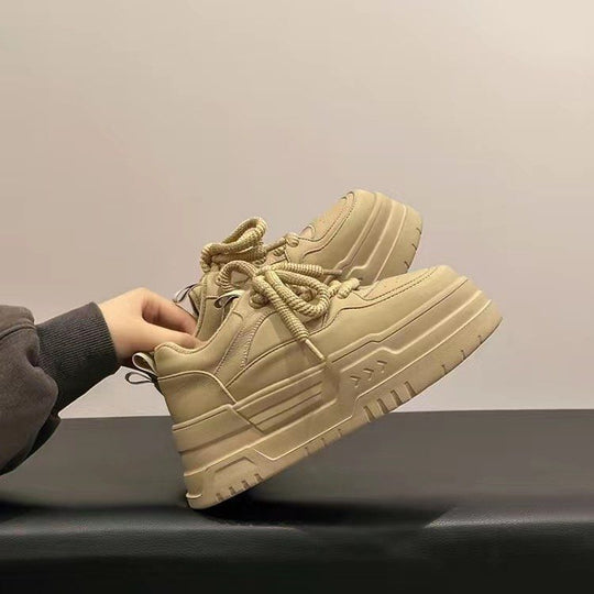 Damen Sportliche Chunky Sneakers mit robustem Sohlenprofil und komfortabler Polsterung EB