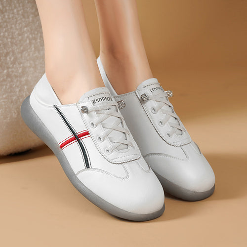 Damen Sportliche Sneaker mit modischen Akzenten und rutschfester Sohle EB