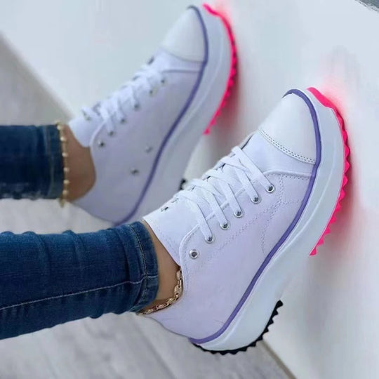 Damen Modische Sneakers mit robustem Sohlenprofil und atmungsaktivem Obermaterial EB