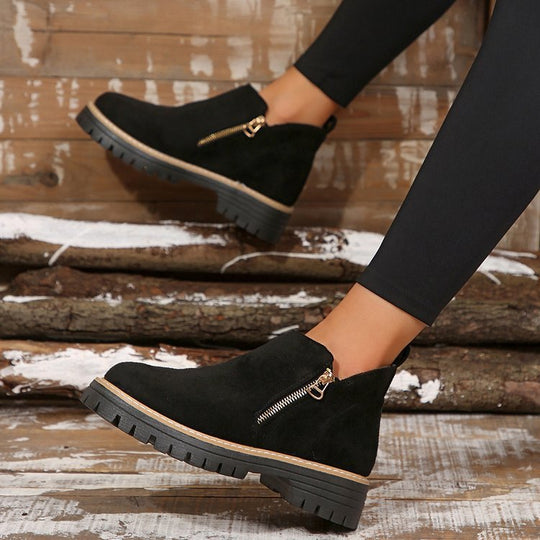 Damen Modische Stiefeletten mit seitlichem Reißverschluss und robustem Profil EB