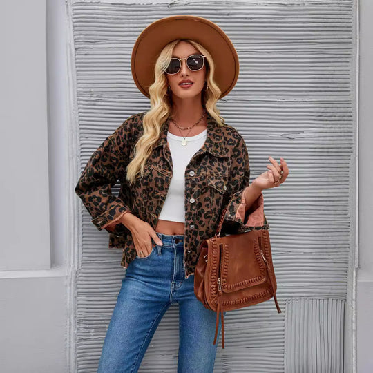 Damen Karierte Denimjacke im angesagten Leopardenmuster mit modernem Schnitt EB