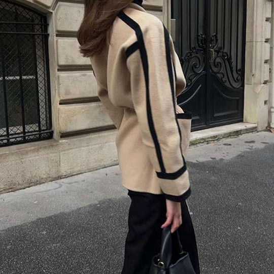 Damen Modische Oversized-Jacke mit strukturierten Details und Kontrastnähten EB