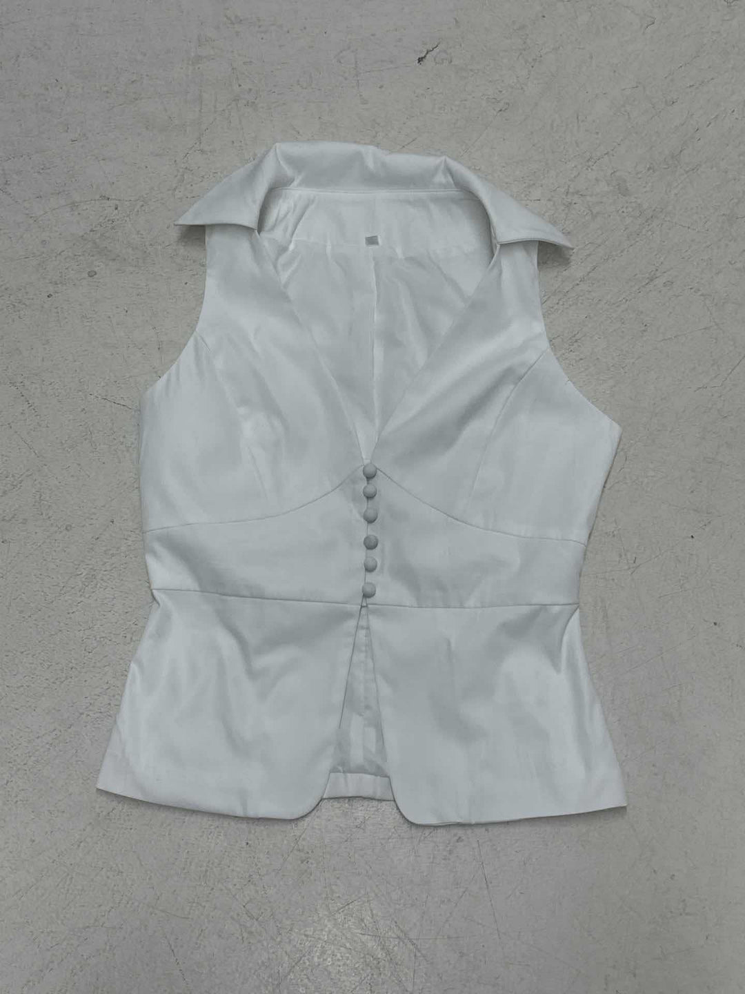 Damen elegant geschnittenes Wickeloberteil mit Knopfleiste und Kragen EB