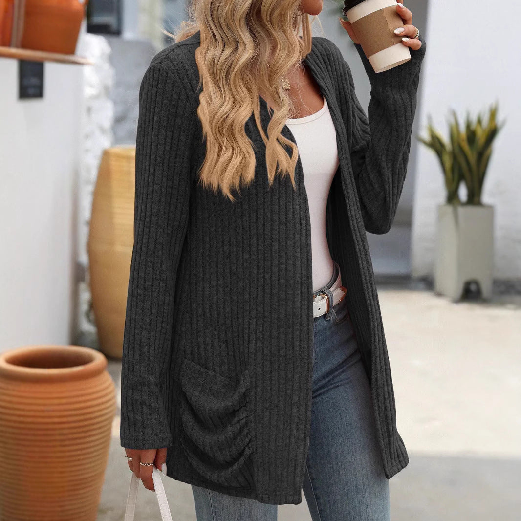 Damen Strickjacke mit elegantem Rippmuster und großzügigen Taschen EB