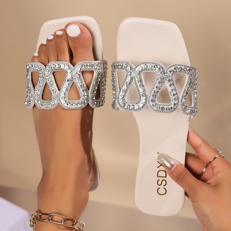 Damen Glitzernde Riemensandalen mit elegantem Schmuckdetail EB
