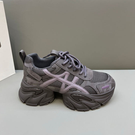 Damen Sportliche Sneakers mit rutschfestem Profil und atmungsaktivem Obermaterial EB