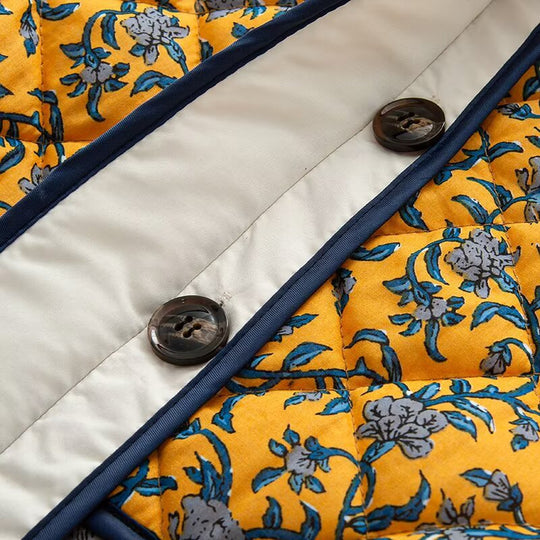 Damen außergewöhnliche Steppjacke mit floralen Mustern und praktischen Taschen EB