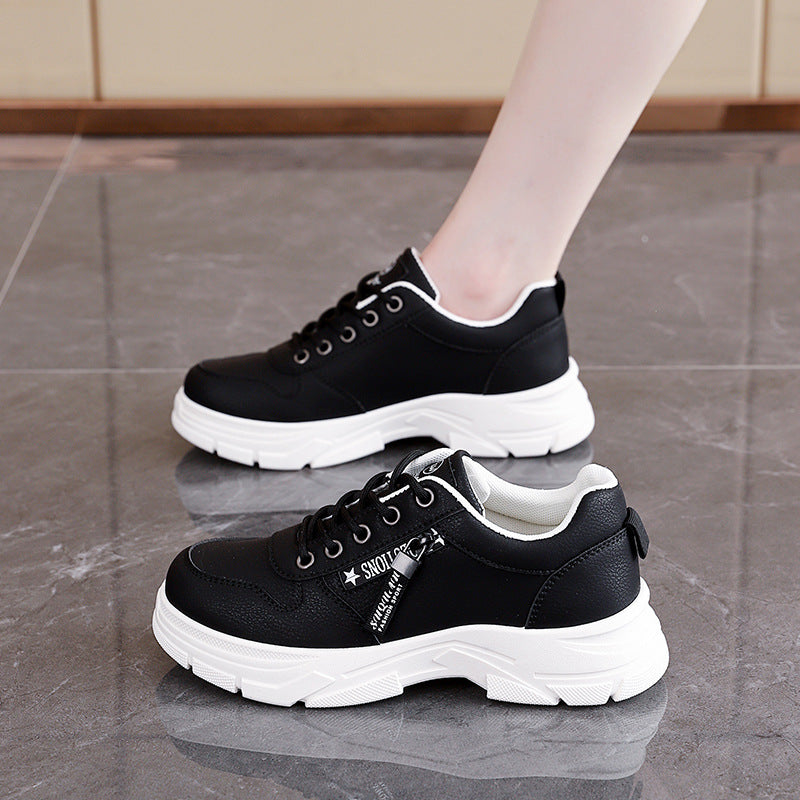 Damen Sportliche Sneakers mit stabiler Sohle und atmungsaktiver Innenpolsterung EB