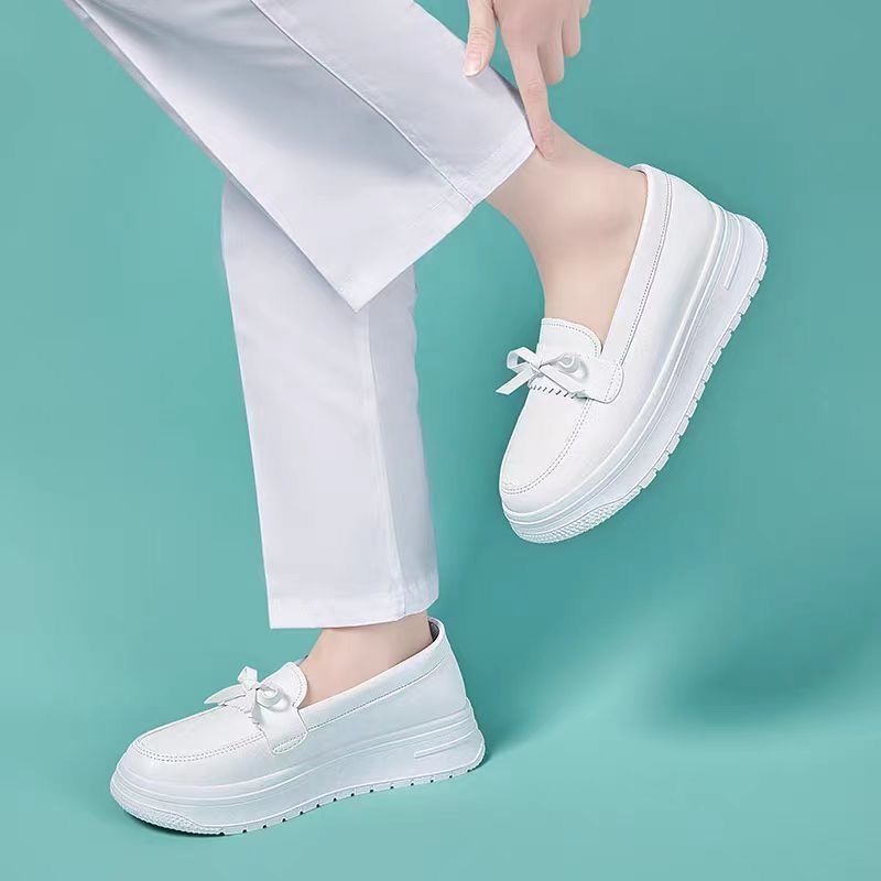 Damen Modische Slip-On Sneakers mit hohem Komfort und elegantem Design EB