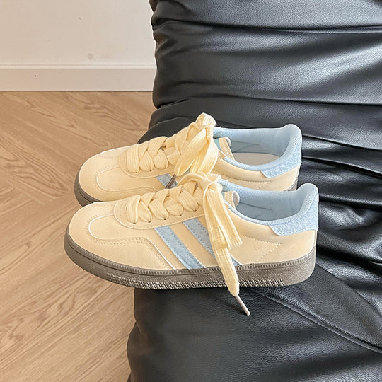 Damen Sneakers mit hochwertigem Velours-Obermaterial und rutschfester Gummisohle EB