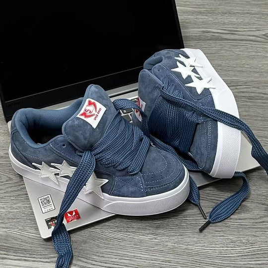 Damen Sportliche Sneaker mit auffälligen Stern-Applikationen EB