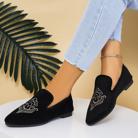 Damen Witzige Mokassins mit elegantem Lochmuster und modischem Detail EB