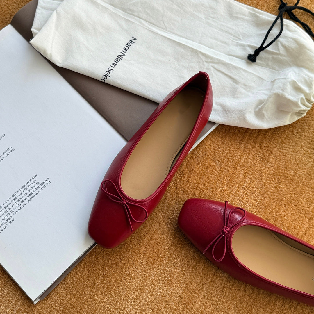 Damen Elegante Mokassins mit dekorativem Schleifen-Detail und hochwertiger Lederoberfläche EB