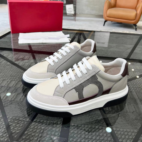 Damen Sportliche Sneakers mit hochwertiger Lederoberfläche und trendiger Designkombination EB