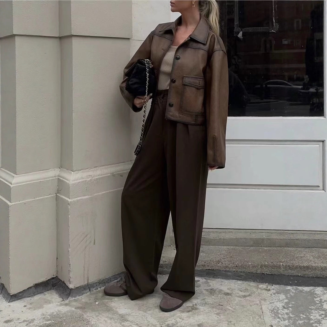 Damen Kunstlederjacke mit praktischen Taschen und modernem Schnitt EB