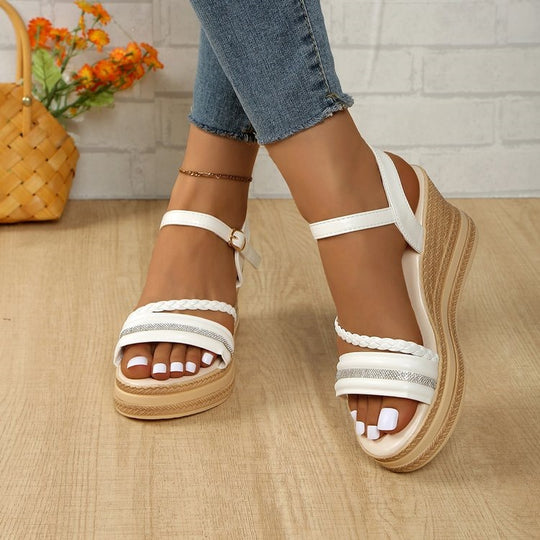 Damen Wedge-Sandalen mit elegantem Riemendesign EB