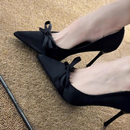 Damen elegante Pumps mit feinem Schleifen-Detail und spitzem Zehenbereich EB