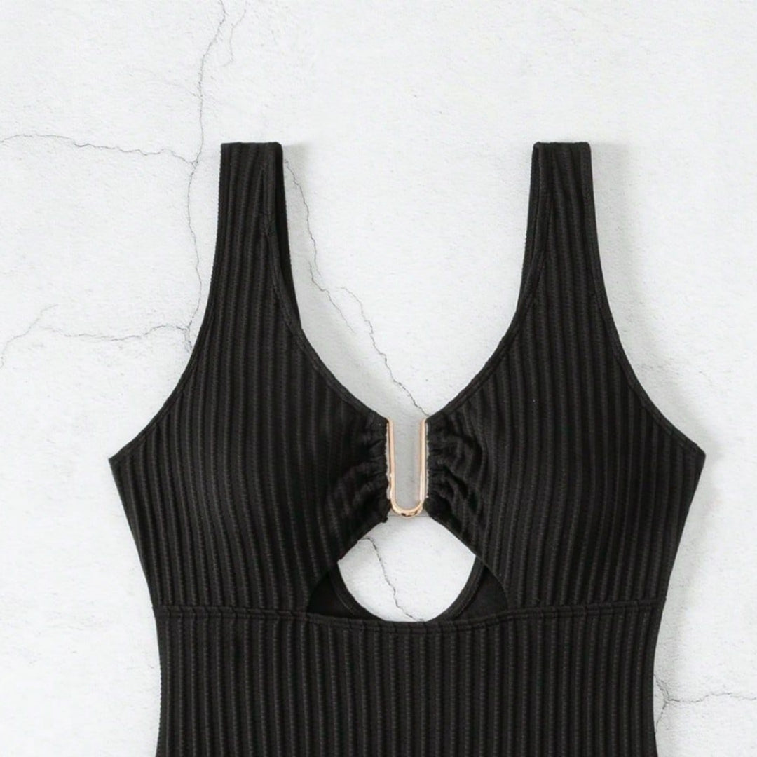 Damen Einteiler Badeanzug mit modischen Cut-Outs und elegantem Ringdetail EB