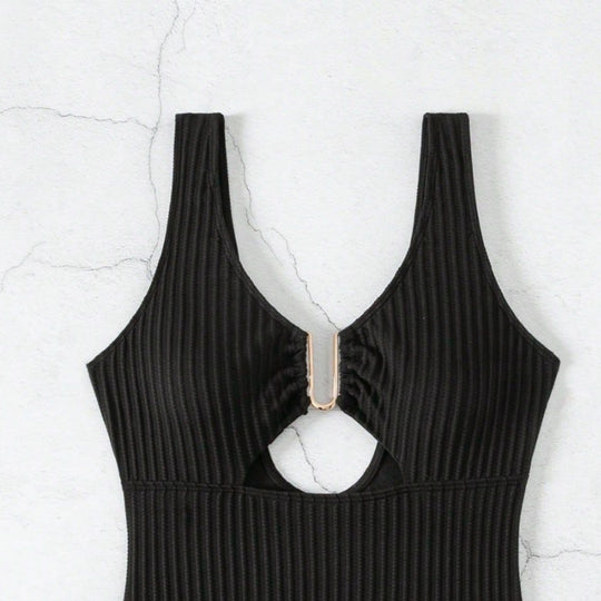 Damen Einteiler Badeanzug mit modischen Cut-Outs und elegantem Ringdetail EB