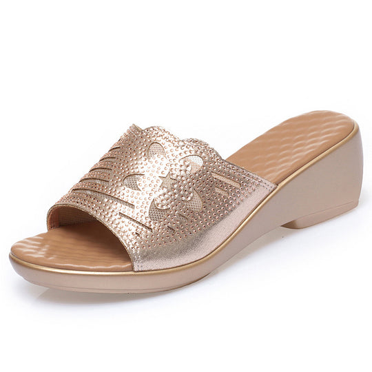 Damen Fashion Sandalen mit modischer Blütenapplikation und komfortablem Plateau EB