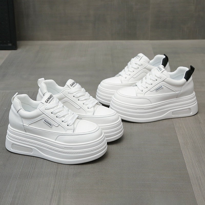 Damen Plateau Sneakers mit ergonomischer Sohle und modischem Design EB
