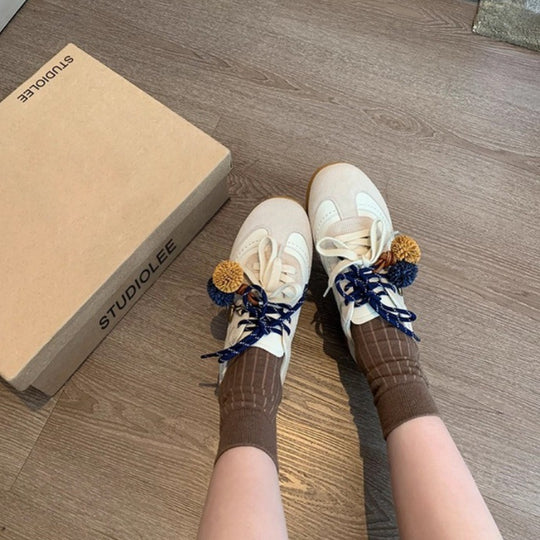 Damen Sneaker mit dekorativen Quasten und weichem Obermaterial EB