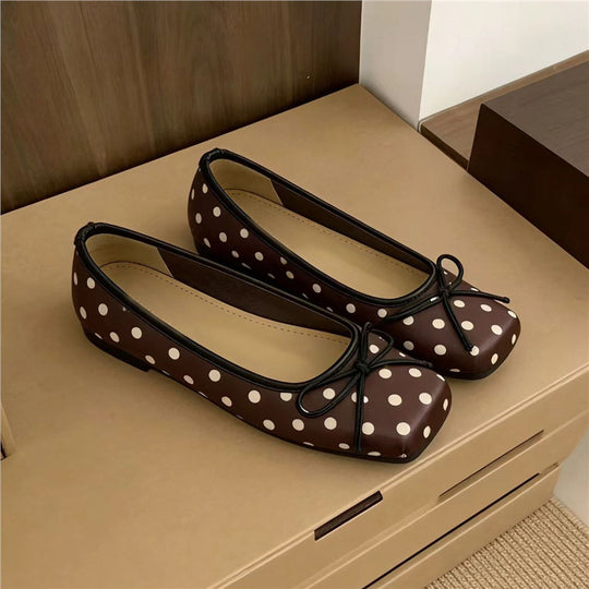 Damen Ballerinas mit Punkten und zarter Schleifenverzierung EB