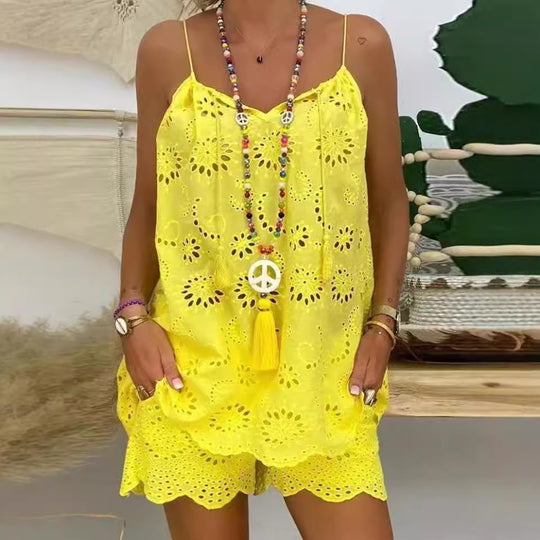 Damen luftiges Sommeroberteil mit Spitze und passenden Shorts EB