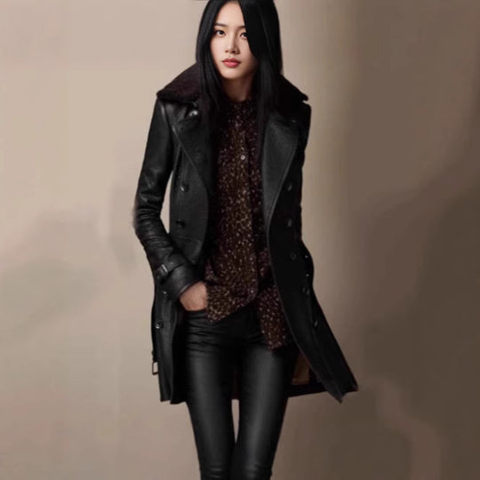 Damen edler Trenchcoat mit verschließbarem Kragen und raffinierten Details EB