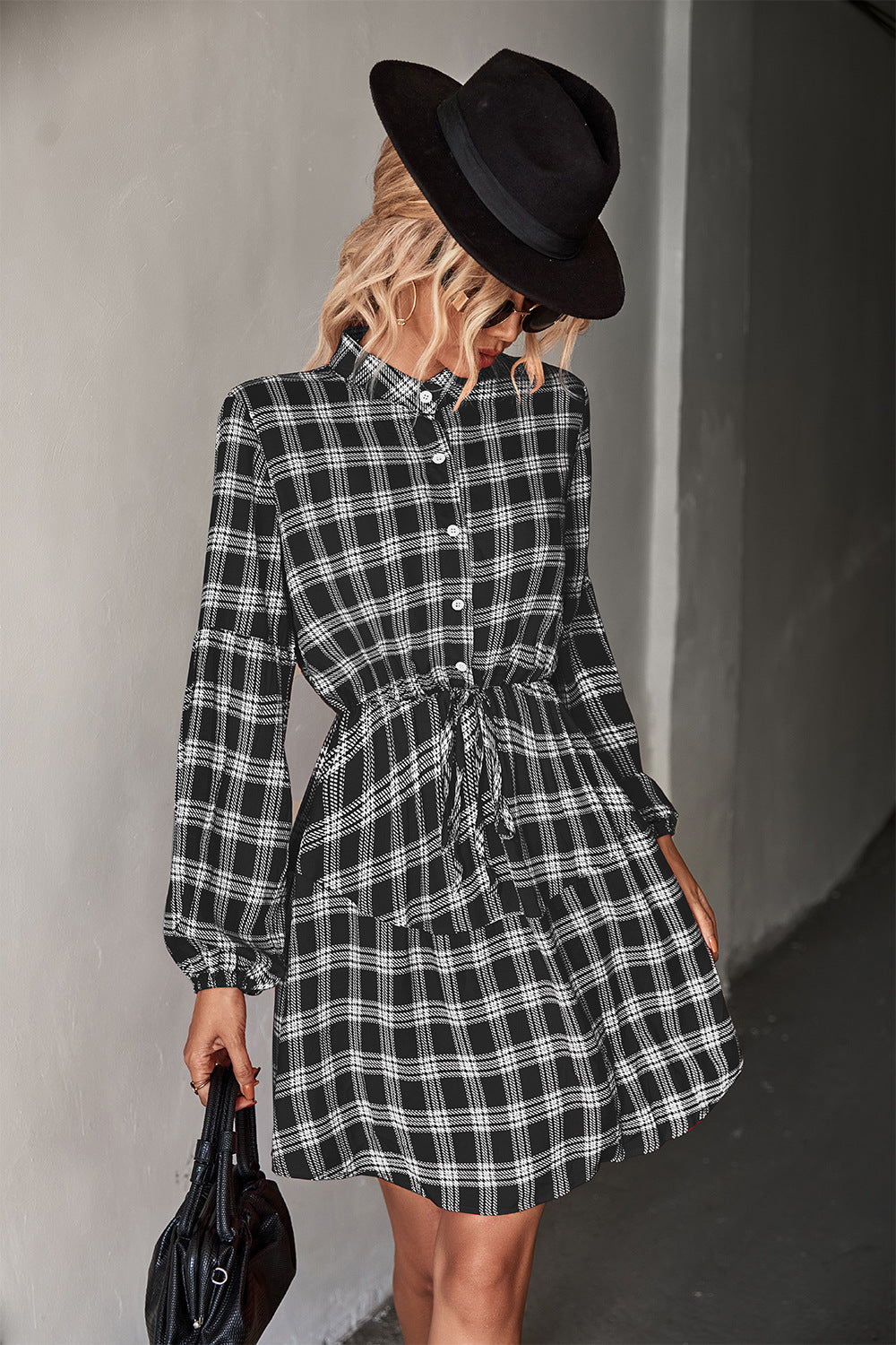 Damen Hemdblusenkleid mit verstellbarem Taillengürtel und kariertem Design EB