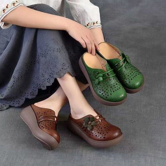 Damen Komfortable Clogs mit luftigen Details und rutschfester Sohle EB