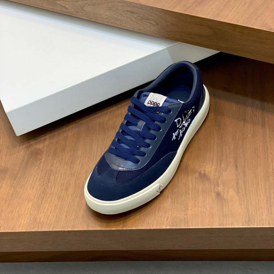 Damen bequeme Sneakers mit modischem Design und atmungsaktiver Oberflächenstruktur EB