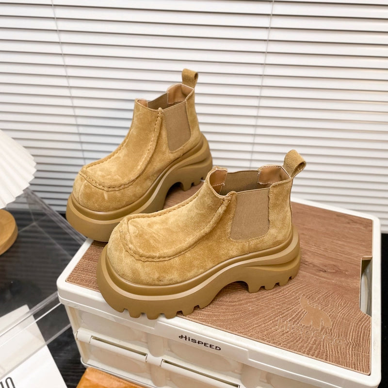 Damen Chunky Chelsea Boots mit rutschfester Profilsohle und weichem Veloursleder EB