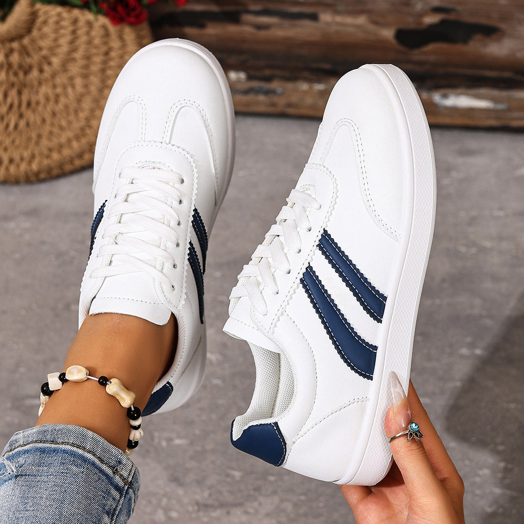 Damen Sportliche Sneakers mit modischen Designelementen EB