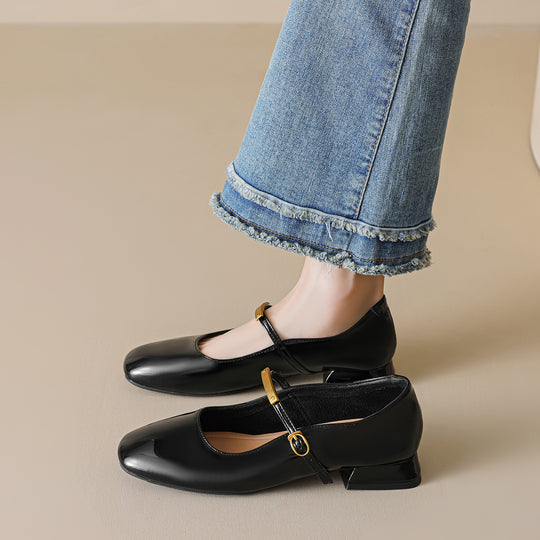 Damen Ballerinas mit modischem Riemchen und glänzendem Lackfinish EB