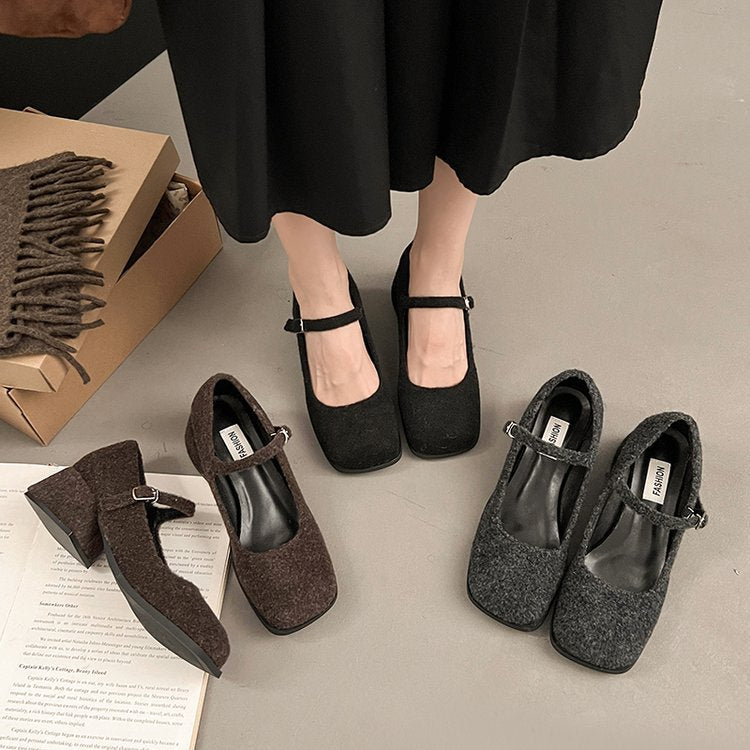 Damen Ballerina-Schuhe mit modischem Riemchen und hochwertiger Oberflächenstruktur EB