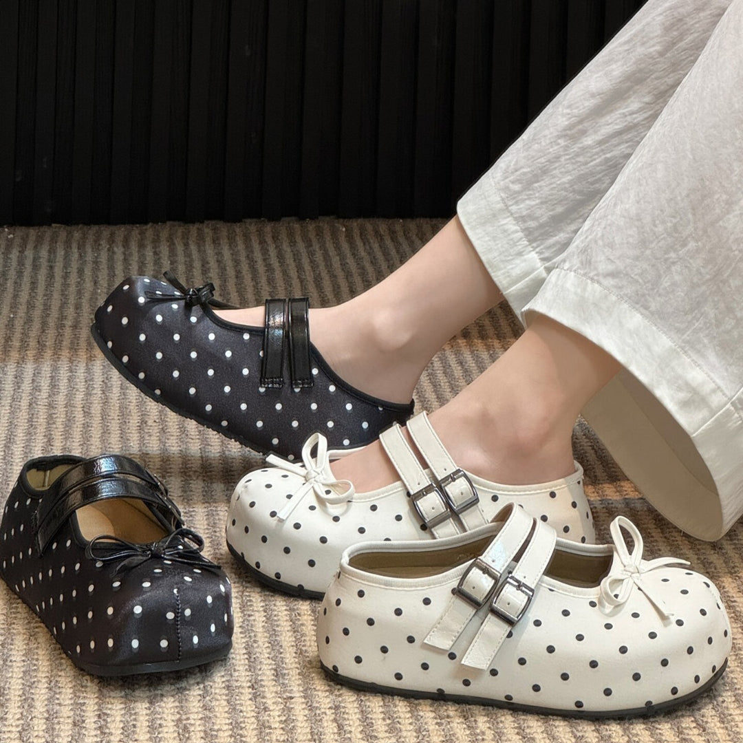 Damen Ballerinas mit hübschen Bindebändern und Punkten EB