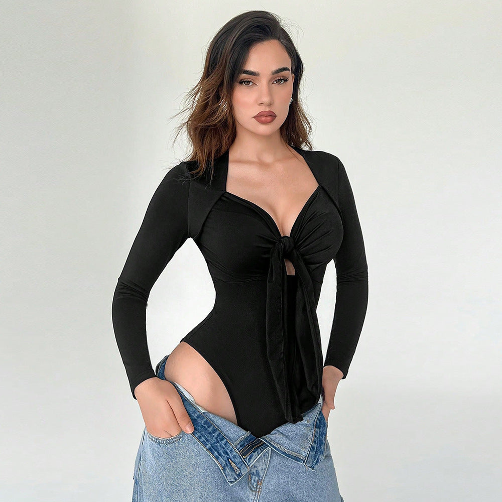Damen figurbetonter Langarm-Bodysuit mit Knotenfront tiefem V-Ausschnitt und hochgeschnittenem Bein Eichborn Berlin