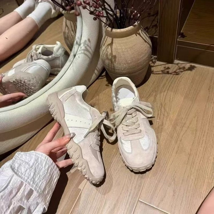 Damen Freizeitsneaker mit atmungsaktivem Obermaterial und flexiblem Sohlenprofil EB