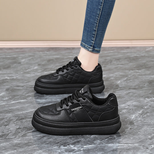 Damen Modische Sneaker mit gepolstertem Kragen und robuster Sohle EB
